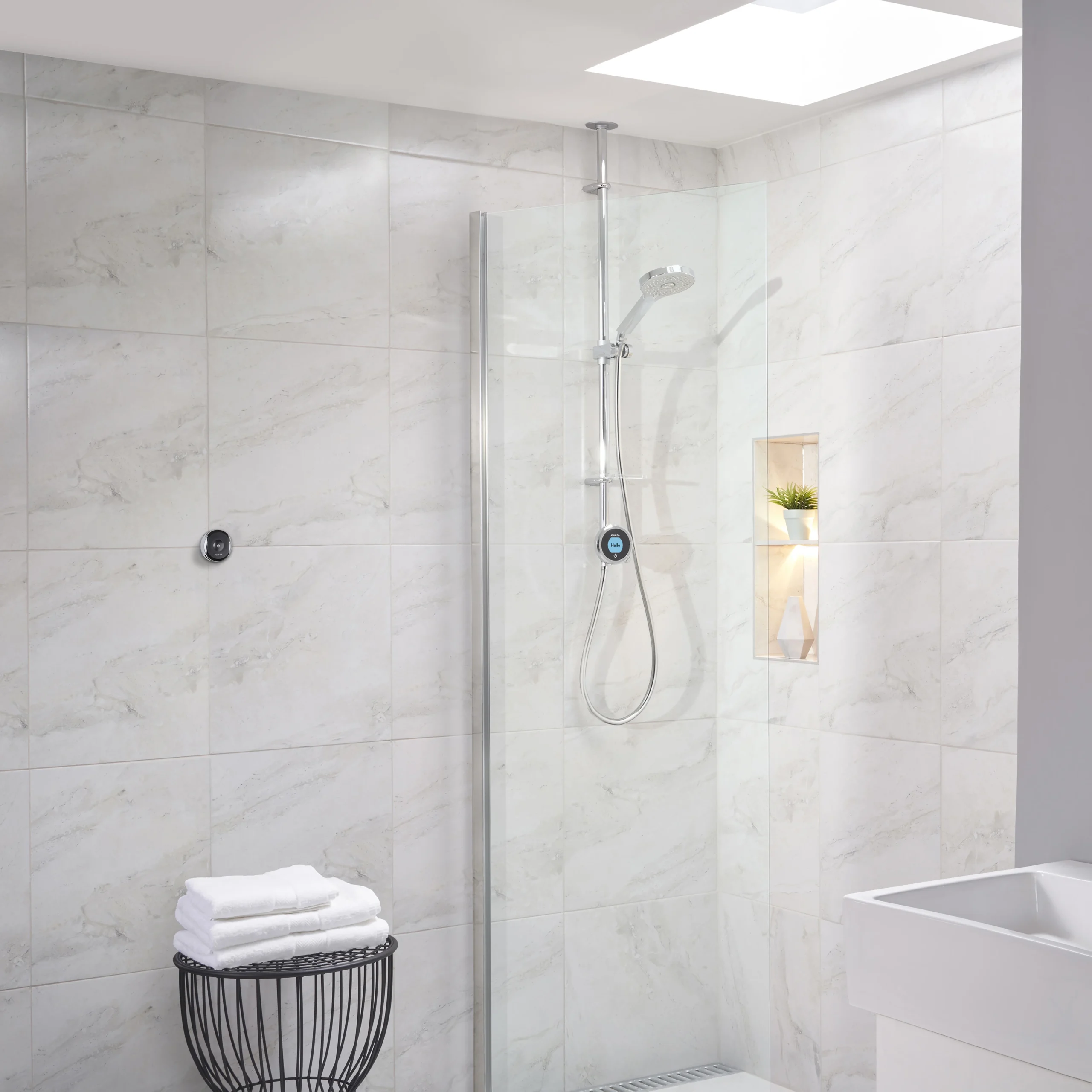 Aqualisa Optic Q Exposed Valve Gravity-pumped Smart Digital Mixer Shower With Adjustable Head 4 Aqualisa Optic Q Exposed Valve Gravity-pumped Smart Digital Mixer Shower With Adjustable Head - Image 2
