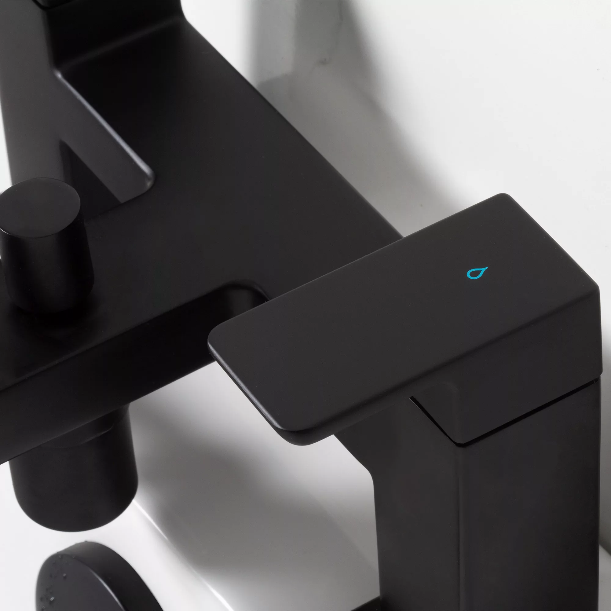 Bristan Noctis Black Deck-mounted Manual Double Deck Shower Mixer Tap 7 Bristan Noctis Black Deck-mounted Manual Double Deck Shower Mixer Tap - Image 5