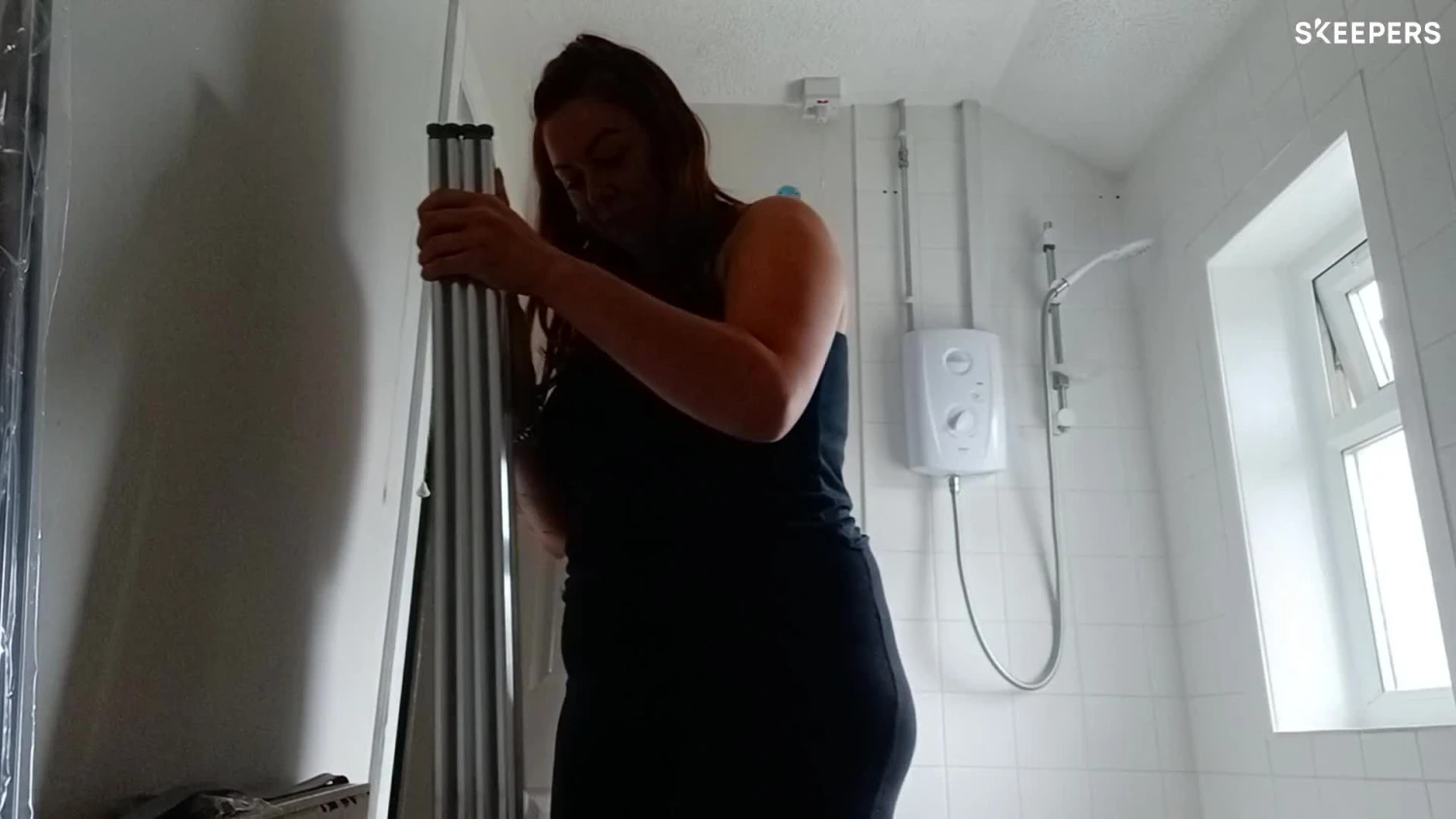 Cooke & Lewis Nile Straight Silver Effect Frame Bath Screen, (H)140cm (W)840mm 4 Cooke & Lewis Nile Straight Silver Effect Frame Bath Screen, (H)140cm (W)840mm - Image 2