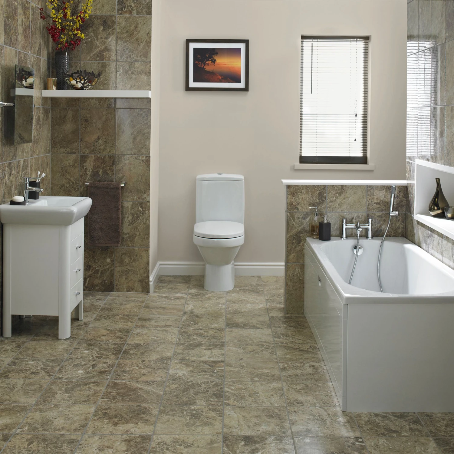 Cooke & Lewis Shaftesbury Acrylic Rectangular White Straight 2 Tap Hole Bath (L)1600mm (W)700mm 5 Cooke & Lewis Shaftesbury Acrylic Rectangular White Straight 2 Tap Hole Bath (L)1600mm (W)700mm - Image 3