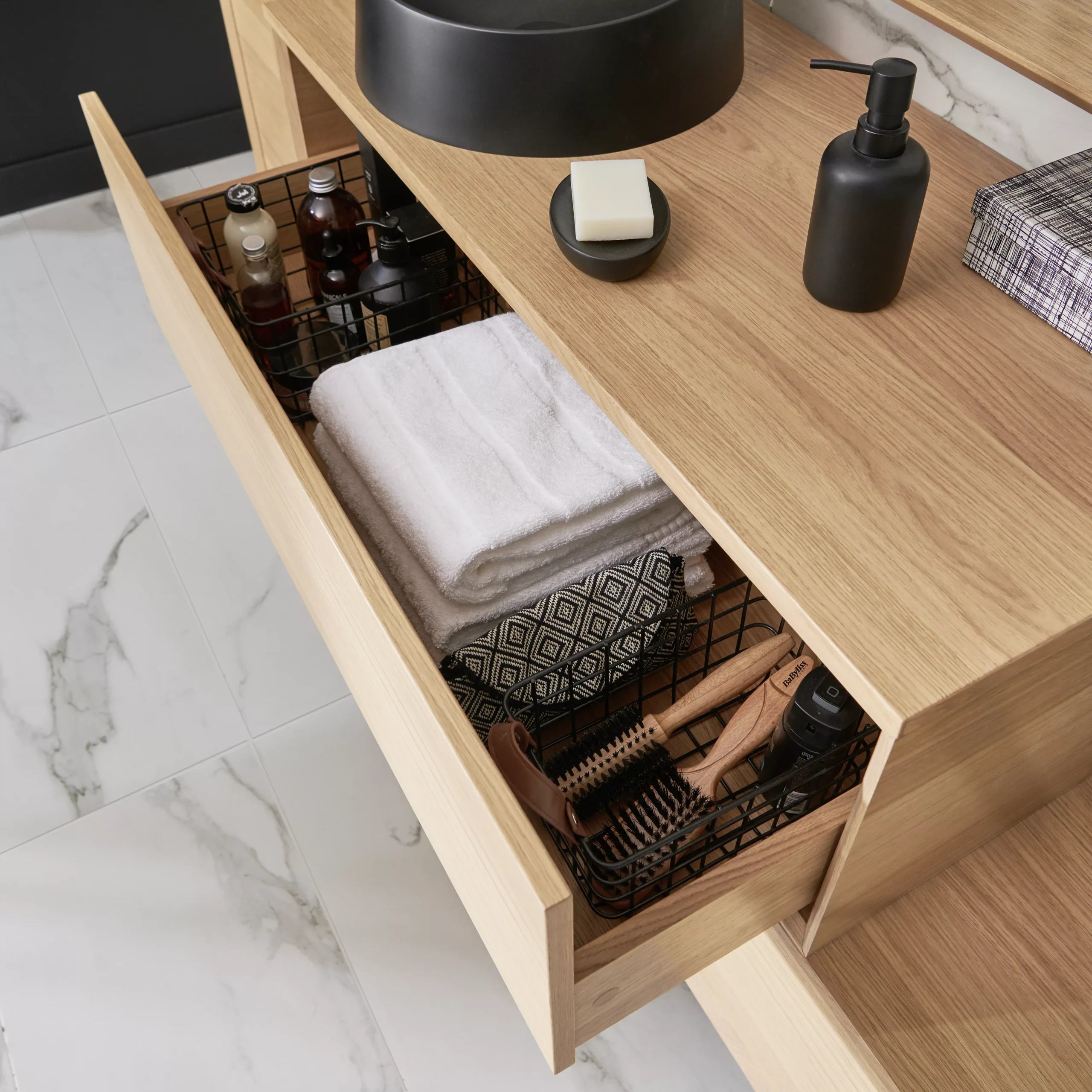 GoodHome Avela Matt Oak Effect Wall-mounted Bathroom Vanity Unit (H)31.7cm (W)100cm 13 GoodHome Avela Matt Oak Effect Wall-mounted Bathroom Vanity Unit (H)31.7cm (W)100cm - Image 11