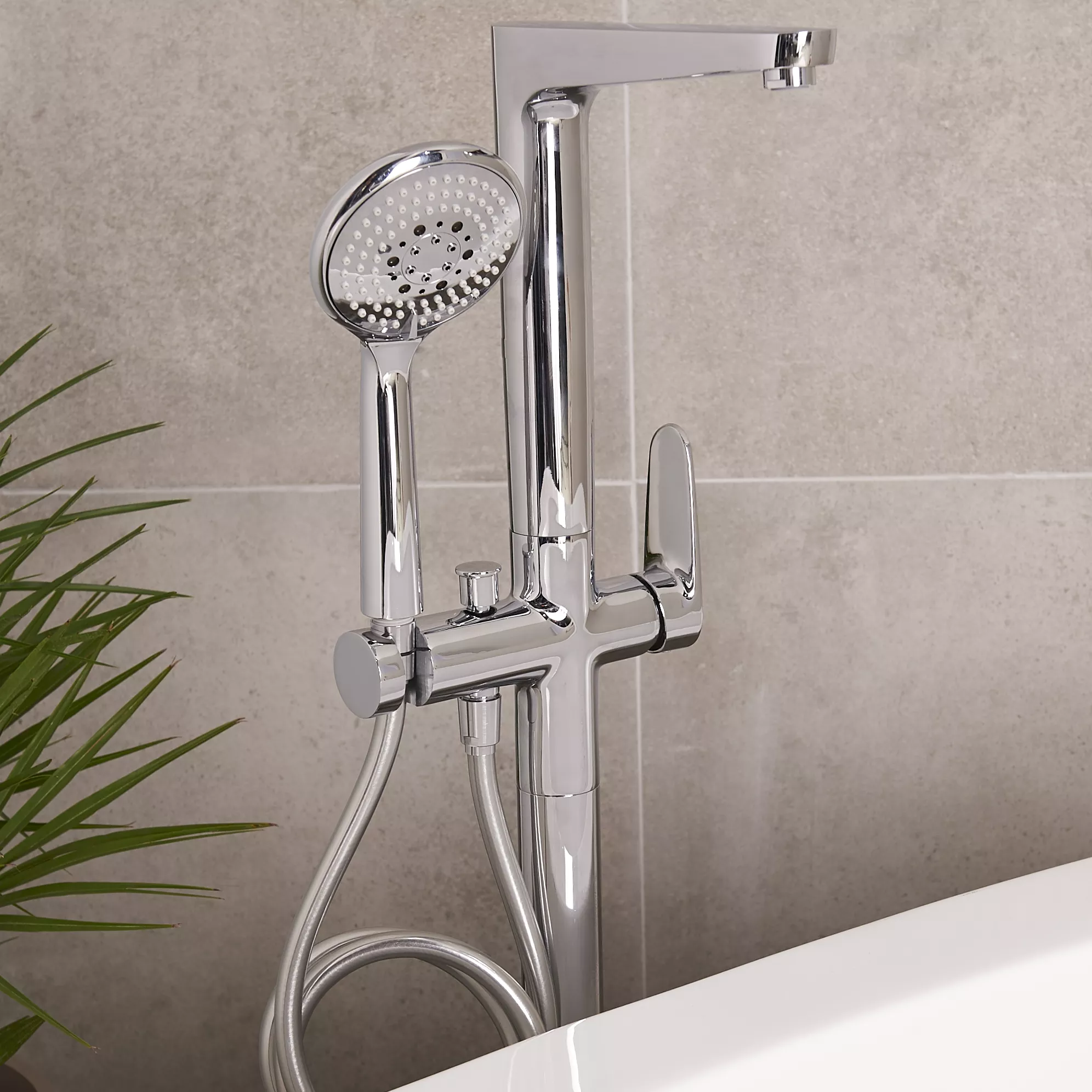 GoodHome Cavally Silver Chrome Effect Ceramic Disk Floor-mounted Mixer Tap With Shower Kit 4 GoodHome Cavally Silver Chrome Effect Ceramic Disk Floor-mounted Mixer Tap With Shower Kit - Image 2