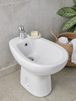 GoodHome Cavally Standard Gloss Chrome Effect Round Deck-mounted Manual Bidet Mono Mixer Tap 22 GoodHome Cavally Standard Gloss Chrome Effect Round Deck-mounted Manual Bidet Mono Mixer Tap -Crystal Bathware goodhome cavally standard gloss chrome effect round deck mounted manual bidet mono mixer tap3663602300229 23i