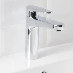 GoodHome Cavally Tall Gloss Chrome Effect Round Deck-mounted Manual Basin Mono Mixer Tap -Crystal Bathware goodhome cavally tall gloss chrome effect round deck mounted manual basin mono mixer tap3663602301721 01i