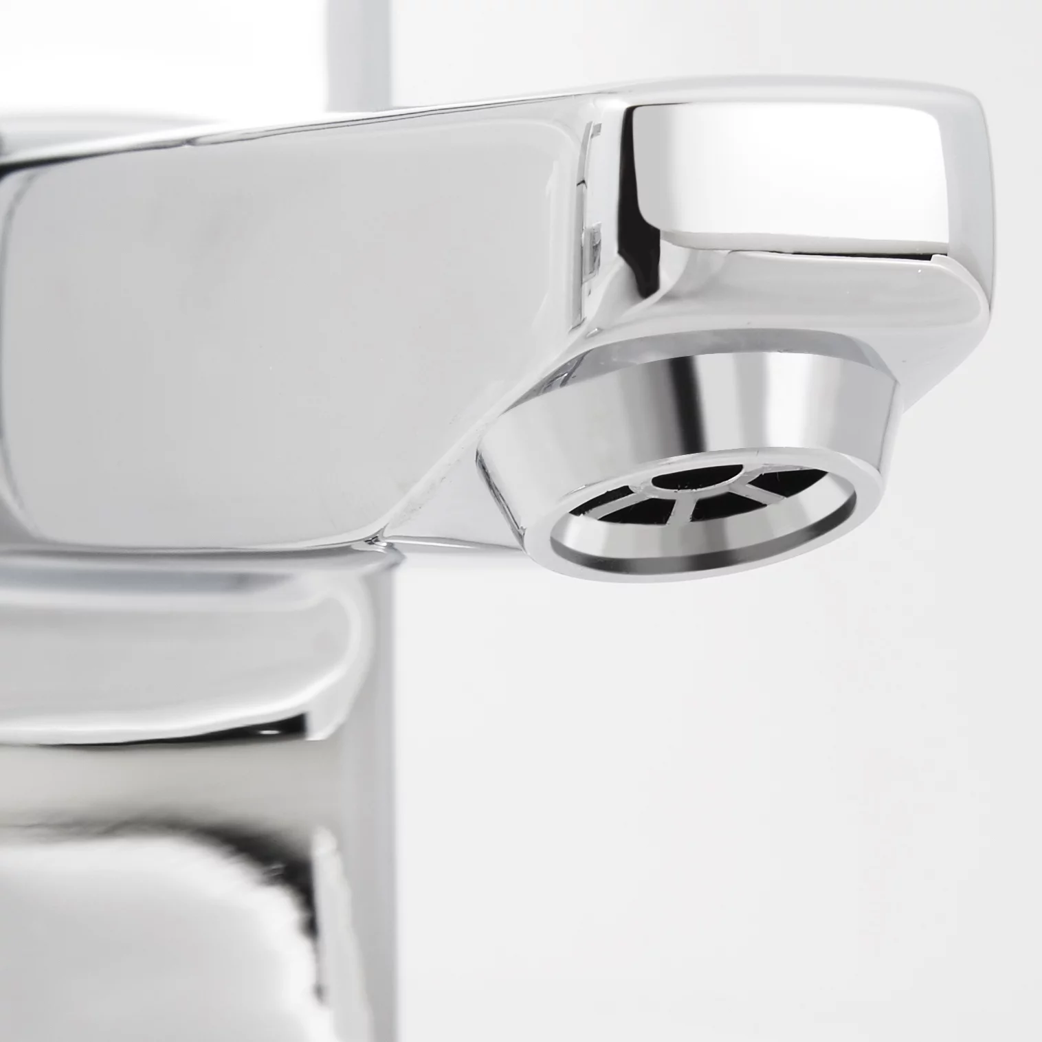 GoodHome Cooleen Bath Pillar Tap, Pack Of 2 4 GoodHome Cooleen Bath Pillar Tap, Pack Of 2 - Image 2