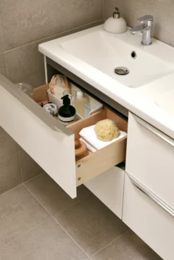 GoodHome Imandra Gloss White Vanity & Basin Cabinet (W)1200mm (H)600mm 40 GoodHome Imandra Gloss White Vanity & Basin Cabinet (W)1200mm (H)600mm -Crystal Bathware goodhome imandra gloss white vanity basin cabinet w 1200mm h 600mm3663602932901 37i