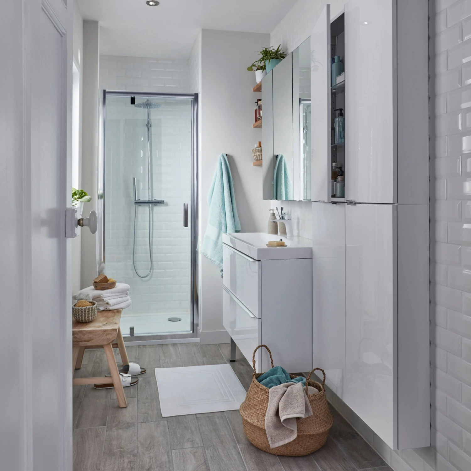 GoodHome Mila White Counter-mounted Counter Top Basin (W)100.4cm 5 GoodHome Mila White Counter-mounted Counter Top Basin (W)100.4cm - Image 3