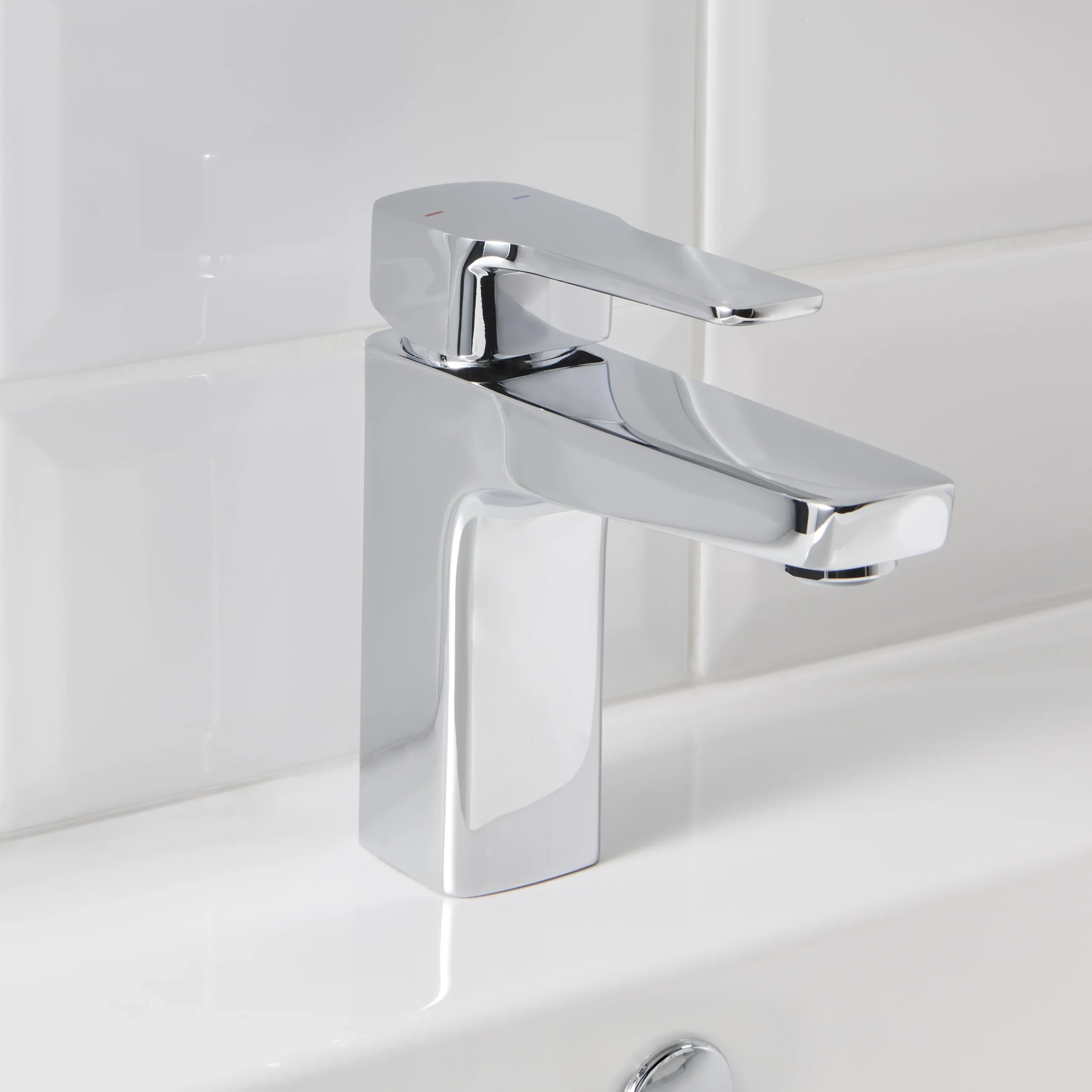 GoodHome Teesta Standard Deck-mounted Basin Mixer Tap 4 GoodHome Teesta Standard Deck-mounted Basin Mixer Tap - Image 2