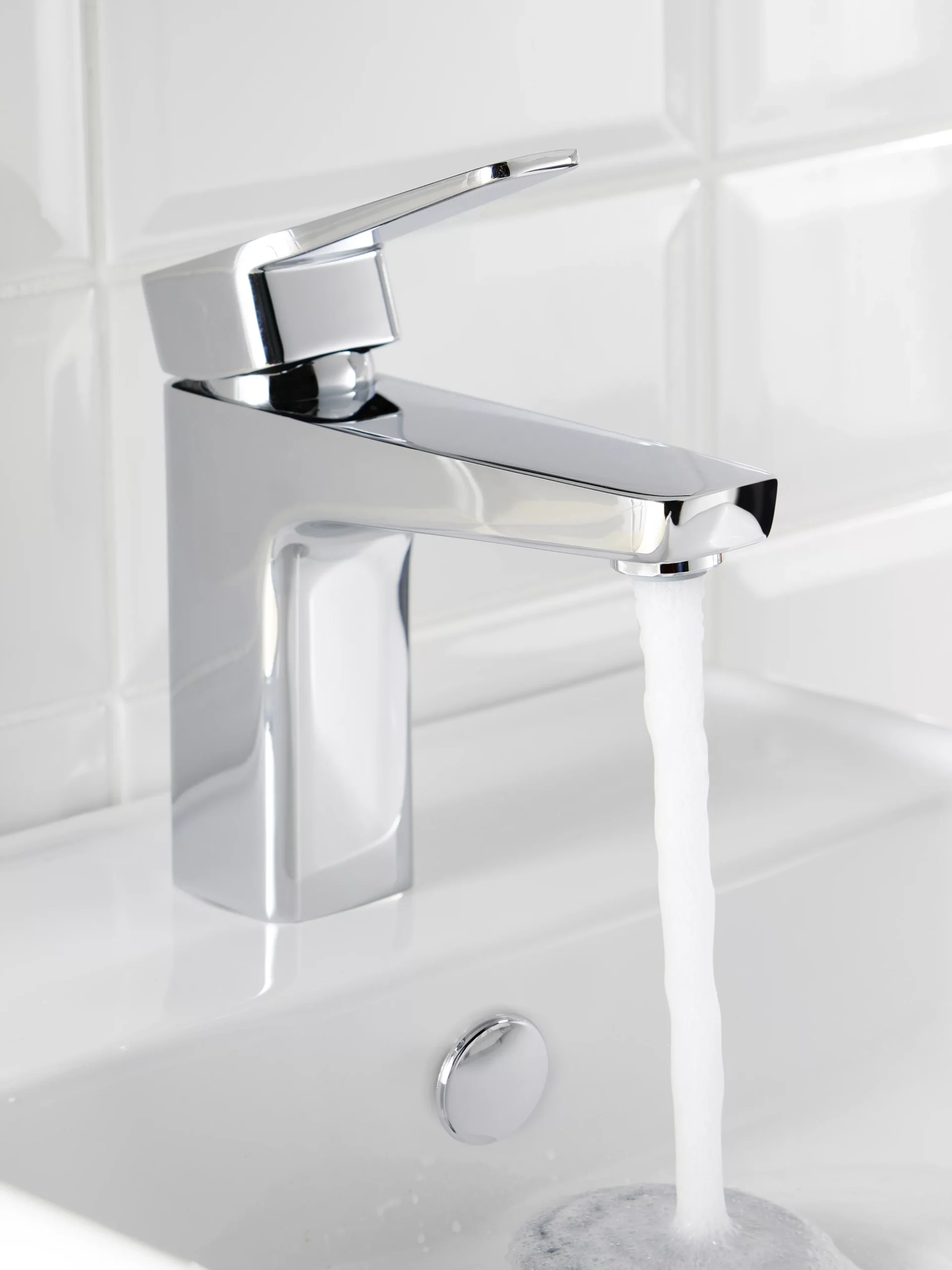 GoodHome Teesta Standard Deck-mounted Basin Mixer Tap 5 GoodHome Teesta Standard Deck-mounted Basin Mixer Tap - Image 3