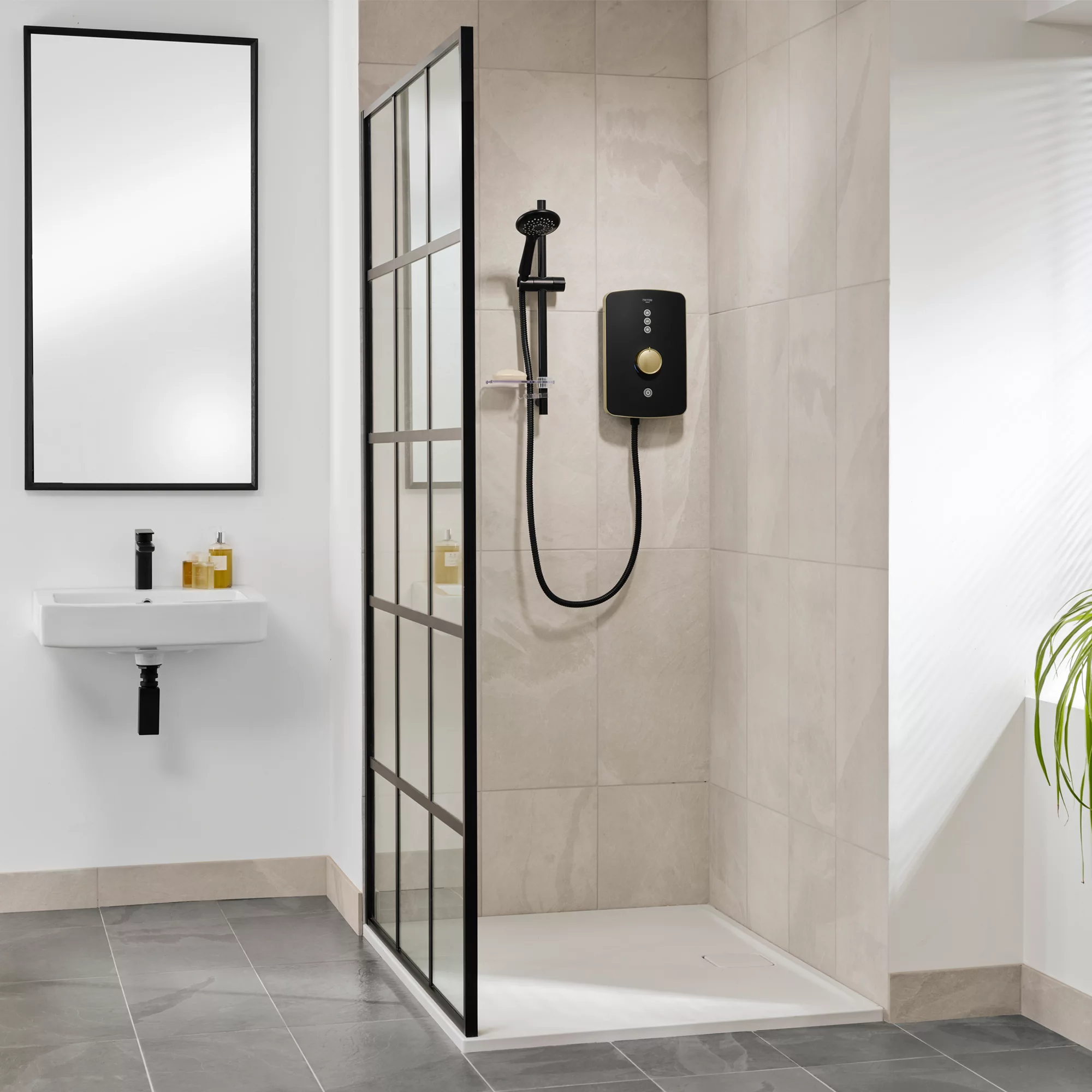 Triton Amala Black Electric Shower, 9.5kW 6 Triton Amala Black Electric Shower, 9.5kW - Image 4